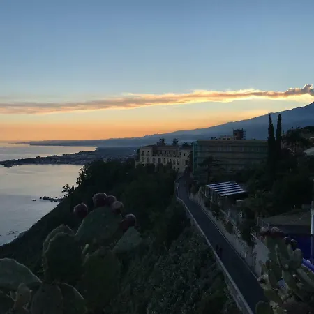 La Baia Dei Delfini Apartament